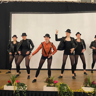 Bereichert wurde das Programm des Abends durch mehrere Darbietungen der Ballettschule Udo Wandtke.