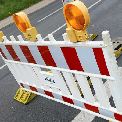 Die Stadt Hann. M&uuml;nden bittet alle Verkehrsteilnehmenden sowie die Anliegerinnen und Anlieger um Verst&auml;ndnis f&uuml;r die mit der Bauma&szlig;nahme verbundenen Einschr&auml;nkungen. 
