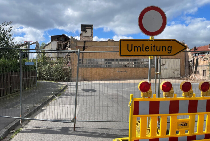 Vollsperrung der Wilhelmsh�user Stra�e wird aufgehoben
