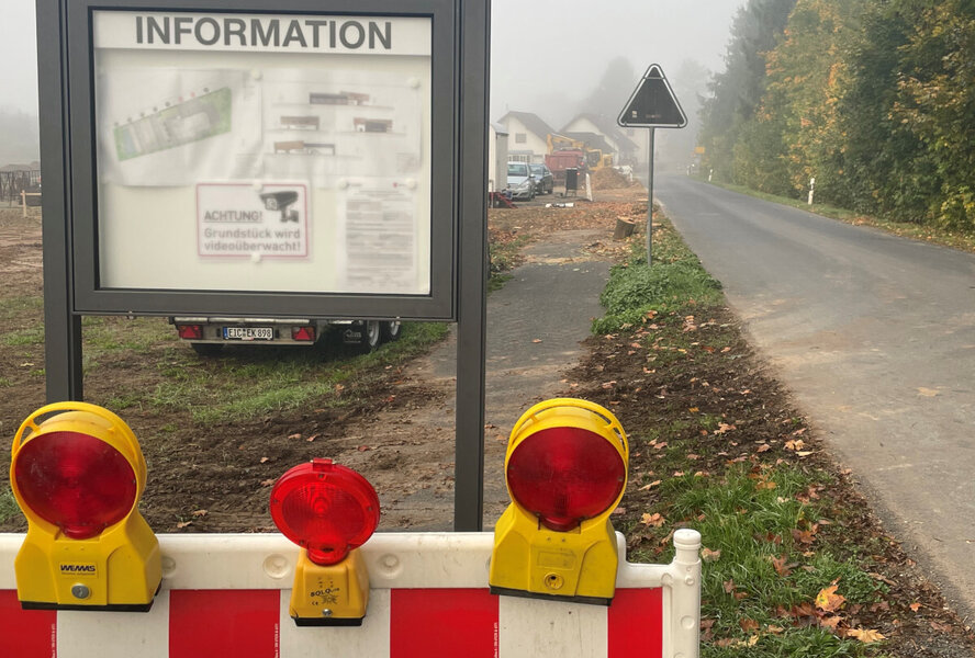 Bei der Vorbereitung der Baumentnahme wurden neben den Anforderungen der Bau- und Erschlie�ungsplanung auch die vorhandenen Standortbedingungen sowie der Zustand der B�ume ber�cksichtigt.