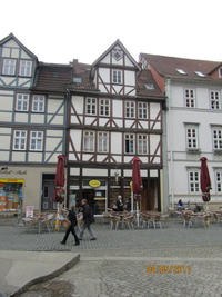 Kirchplatz 3